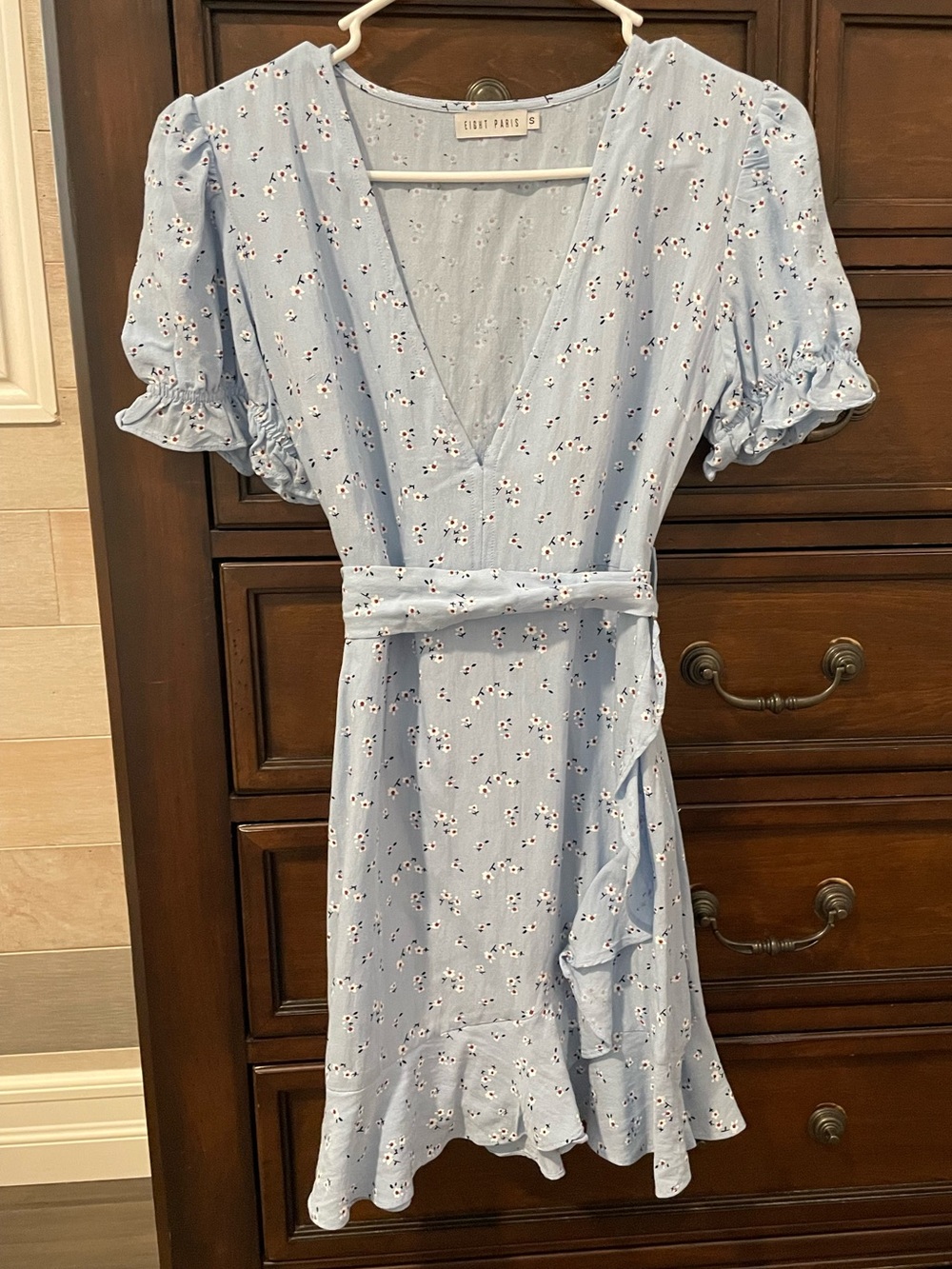 Dress with white floral prints